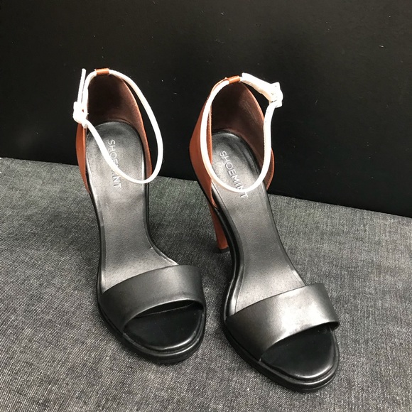 Shoemint Color Blocked Strappy Sandals - Picture 2 of 5